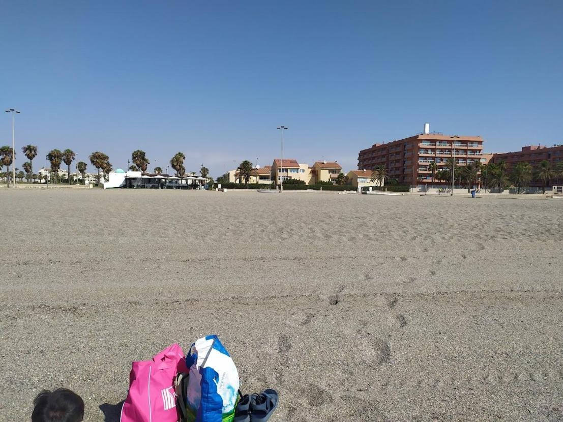 Coqueto Apartamento Con Terraza En La Playa Roquetas de Mar Kültér fotó