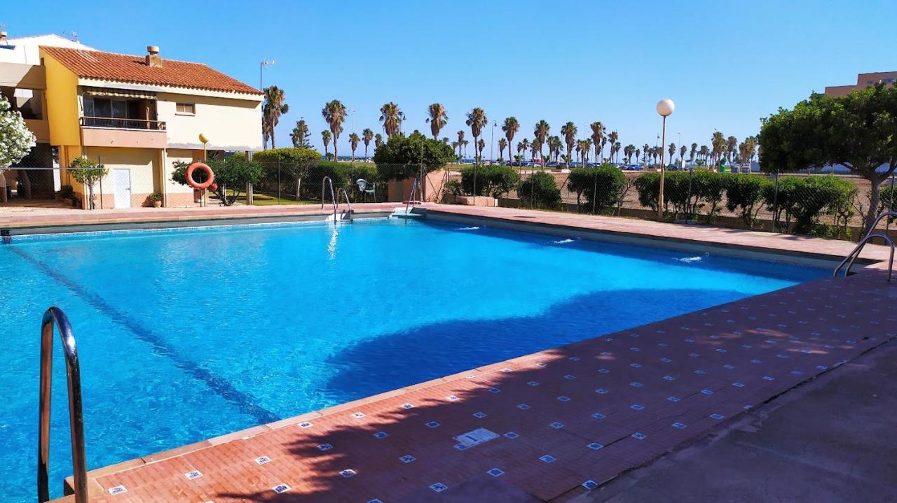 Coqueto Apartamento Con Terraza En La Playa Roquetas de Mar Kültér fotó